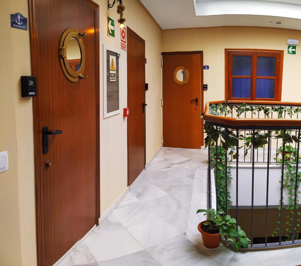 Hostal Casa Nautilus Cádiz Kültér fotó