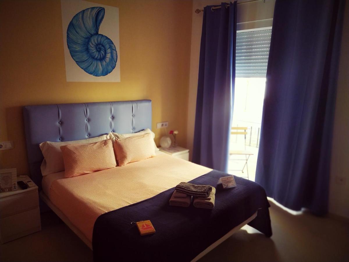 Hostal Casa Nautilus Cádiz Kültér fotó
