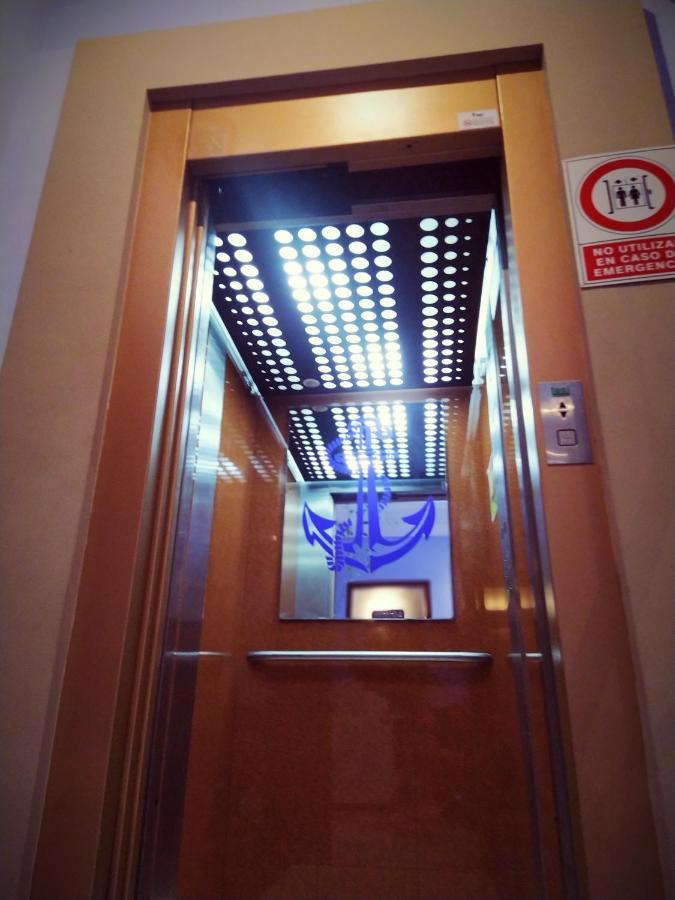 Hostal Casa Nautilus Cádiz Kültér fotó